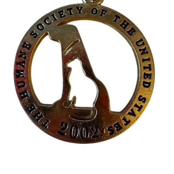 The Humane Society Of The United States 2002 Gold-Tone Metal Keychain With Dog & - Picture 3 of 6